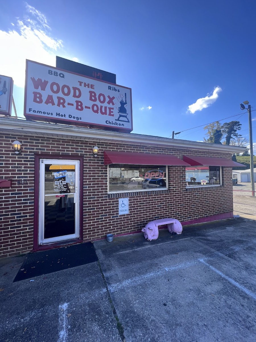 The Wood Box Bbq & Ribs